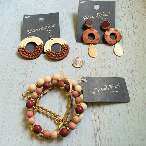 Universal Thread 2 Pairs Boho Earrings And Bracelet NWT - Picture 1 of 4